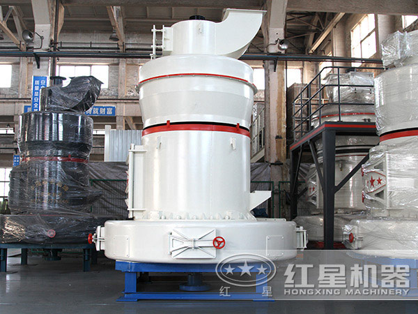 伊利石磨粉機(jī)產(chǎn)品側(cè)面實(shí)拍